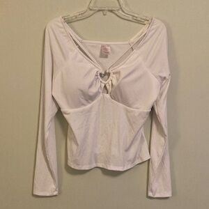 No Boundaries White Ribbed Heart Keyhole Crop Top